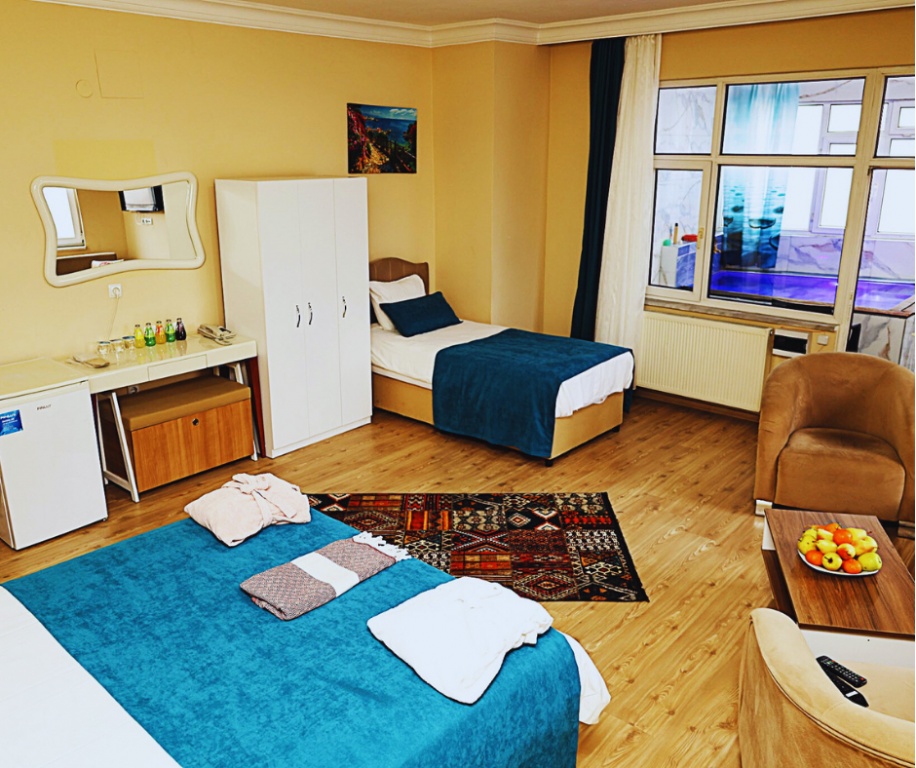 Otel Havuzlu Duble + 2 Odalar