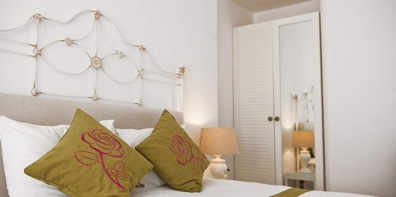 DULUXE ROOM with GARDEN &amp; SWIMING POOL VİEW