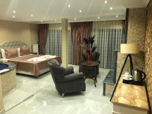 Şömineli spa havuzlu  delüx  oda