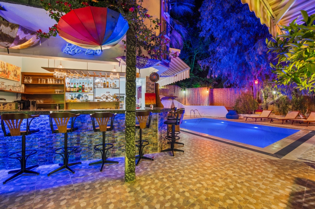 havuz bar