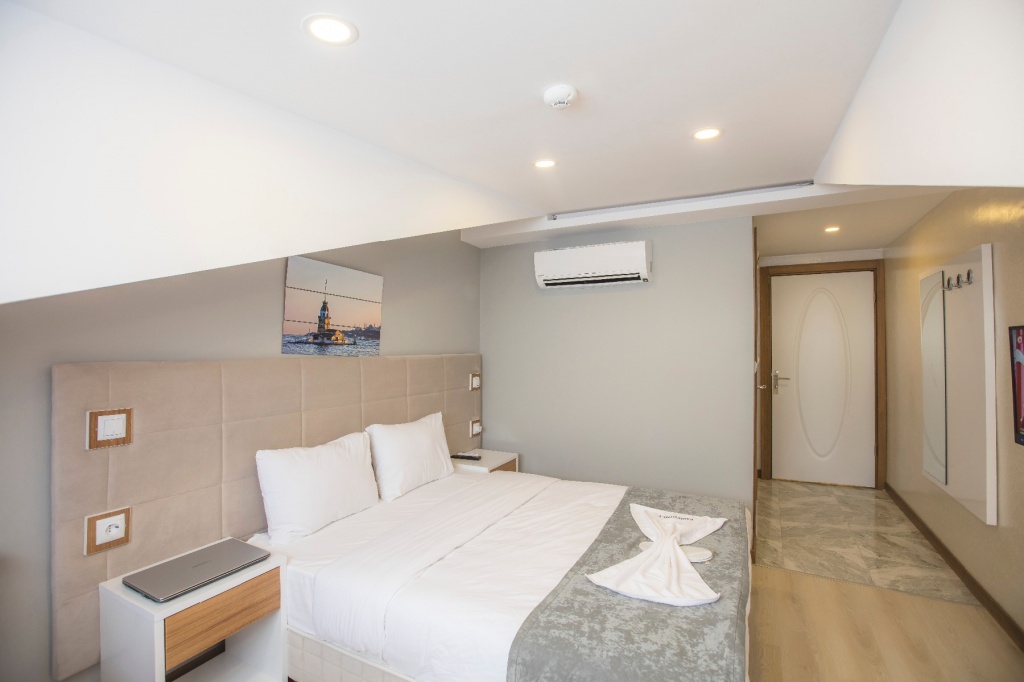 2 PERSON ROOM