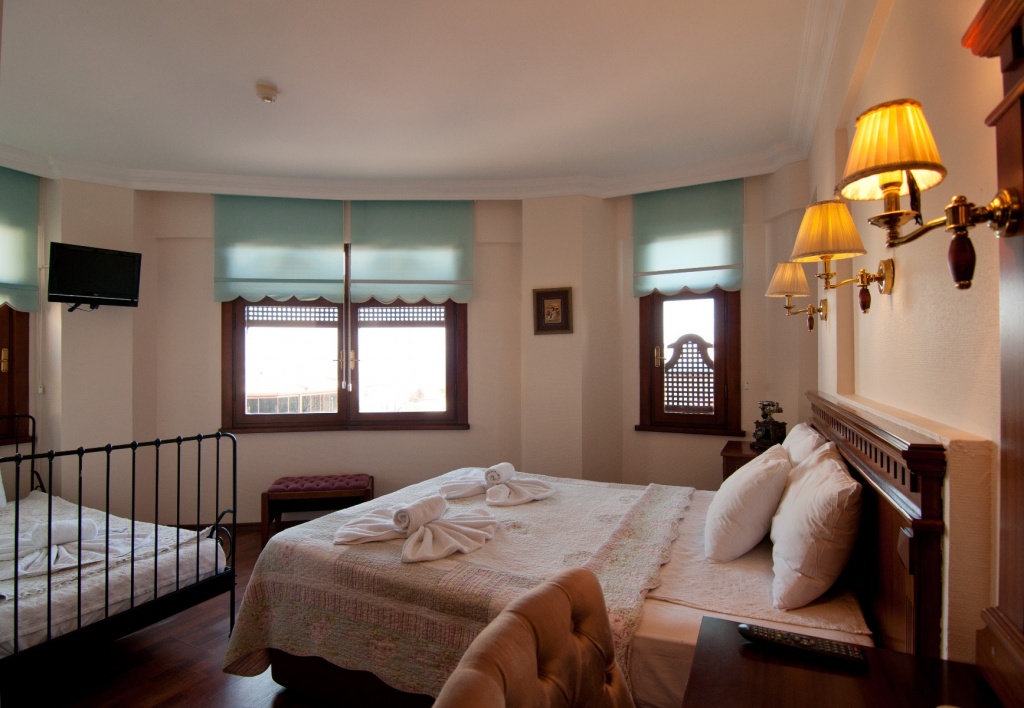 Triple Room