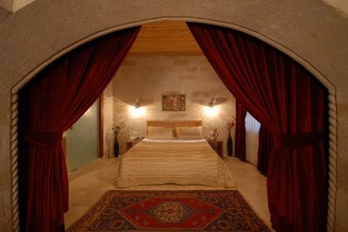 Doors Suite Room