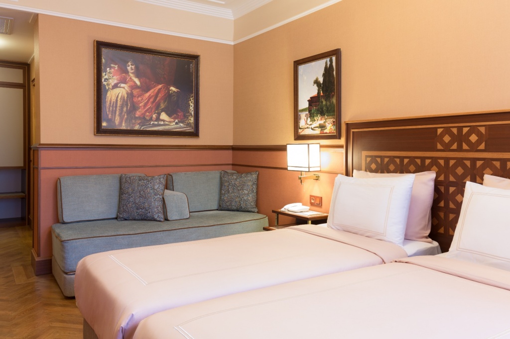 Superior Triple Room