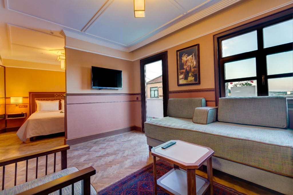 Deluxe Room with Balcony